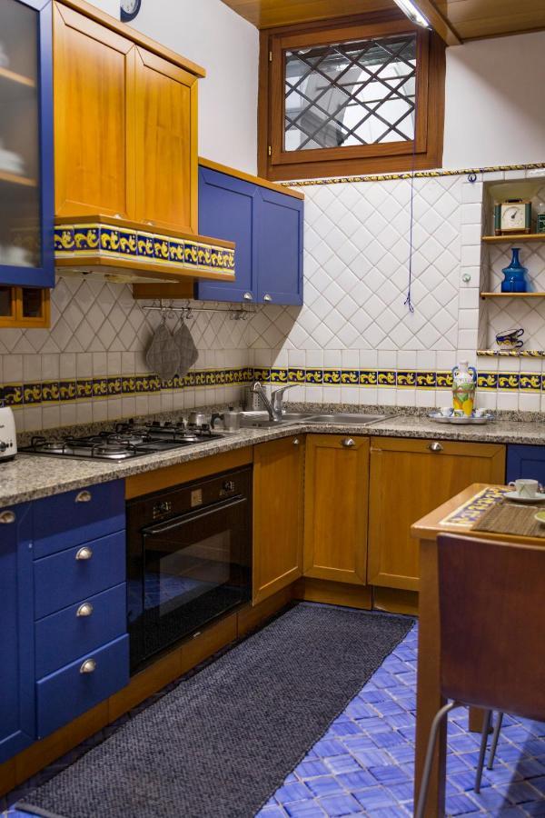 Charming Apartment Napoli Esterno foto