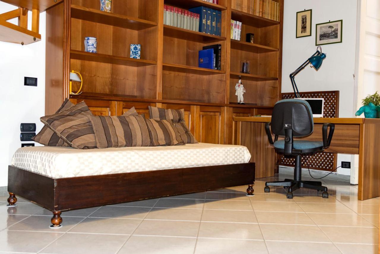 Charming Apartment Napoli Esterno foto